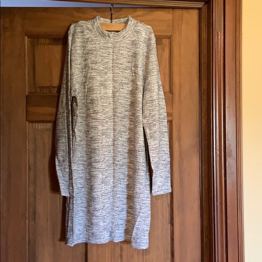 Oak + Fort dress size small